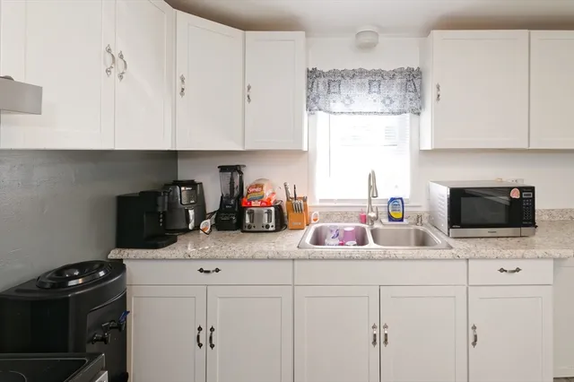 $375,000 | 121 Pilgrim Avenue, Worcester, MA 01604