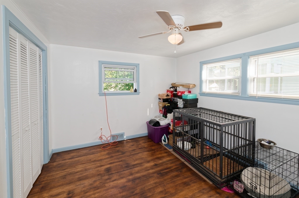 121 Pilgrim Avenue Worcester, MA 01604 - Photo 31 of 34