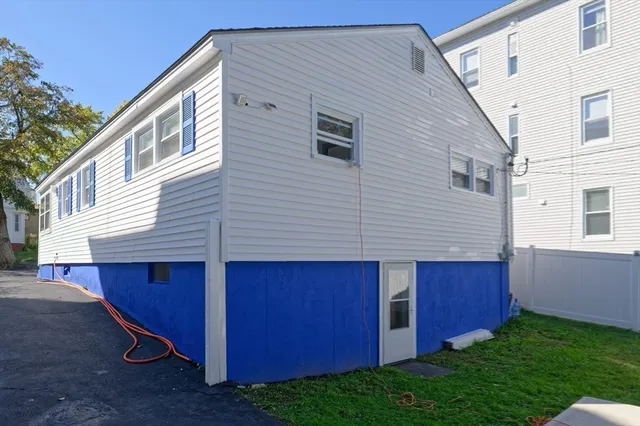 $375,000 | 121 Pilgrim Avenue, Worcester, MA 01604