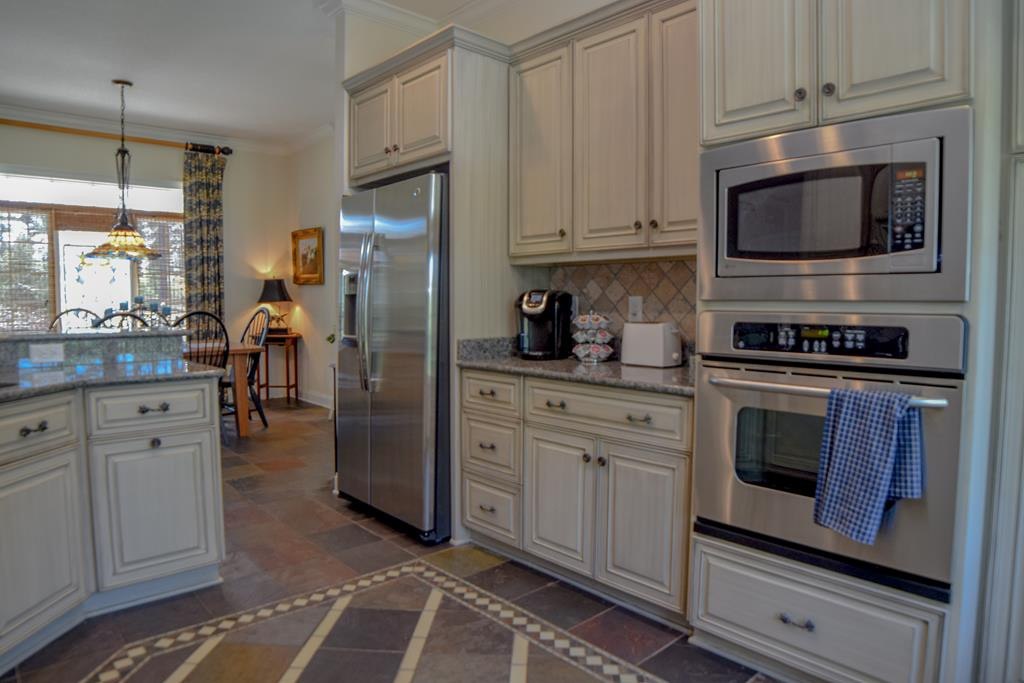 1220 Surrey Race Road Springfield, SC 29146 - Photo 12 of 46