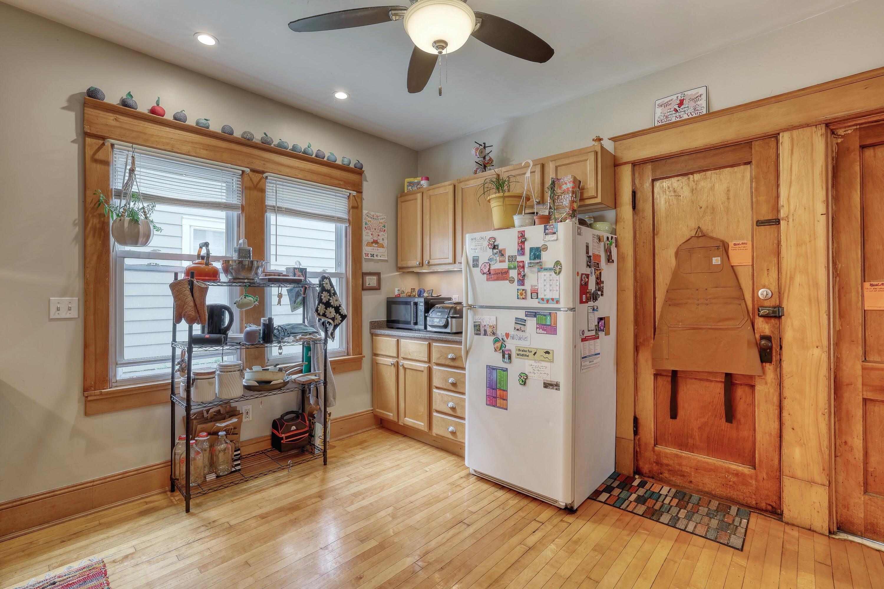 2017 North 48th Street, Unit 2019 Milwaukee, WI 53208 - Photo 11 of 36 Kitchen U1