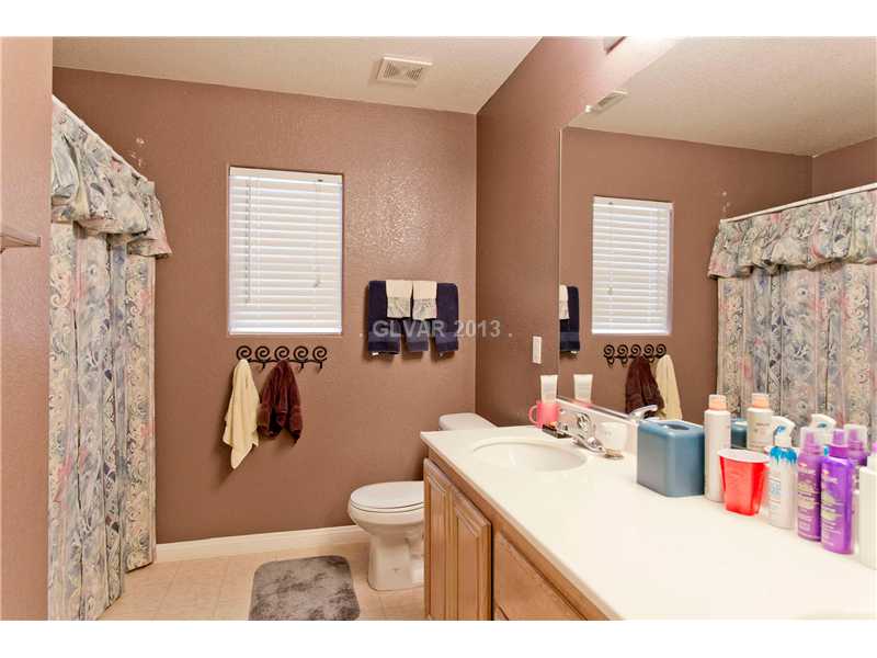 7901 Midnight Ride Street Las Vegas, NV 89131 - Photo 20 of 24 Guest Bathroom. Guest Bath