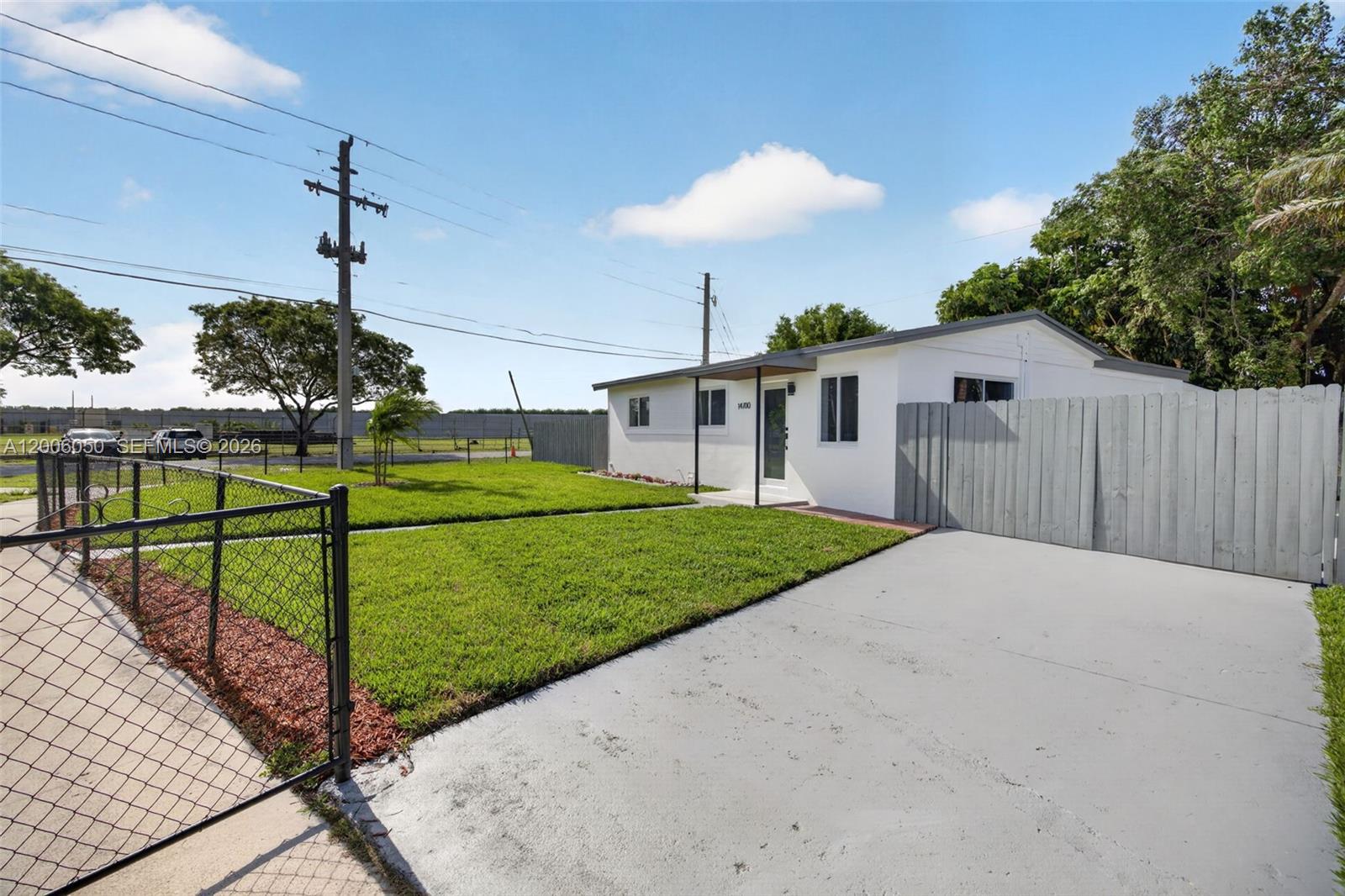 14700 Southwest 302nd Street Homestead, FL 33033 - Photo 3 of 50