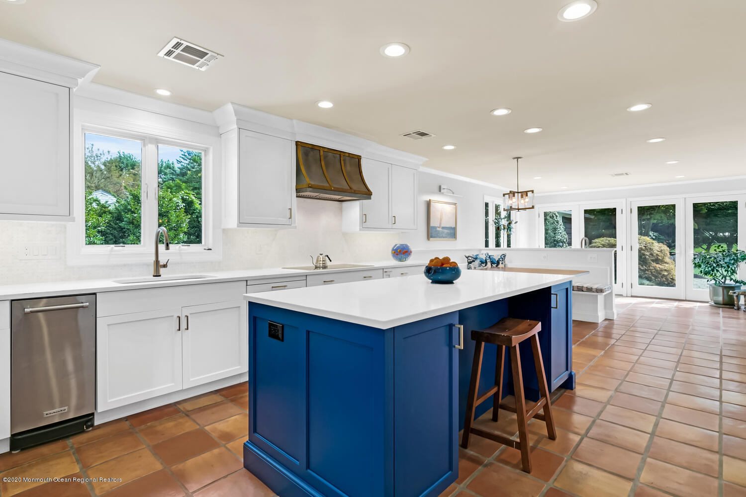 77 Ridge Road Rumson, NJ 07760 - Photo 12 of 43 77 Ridge Rd Rumson NJ 07760-large-012-01