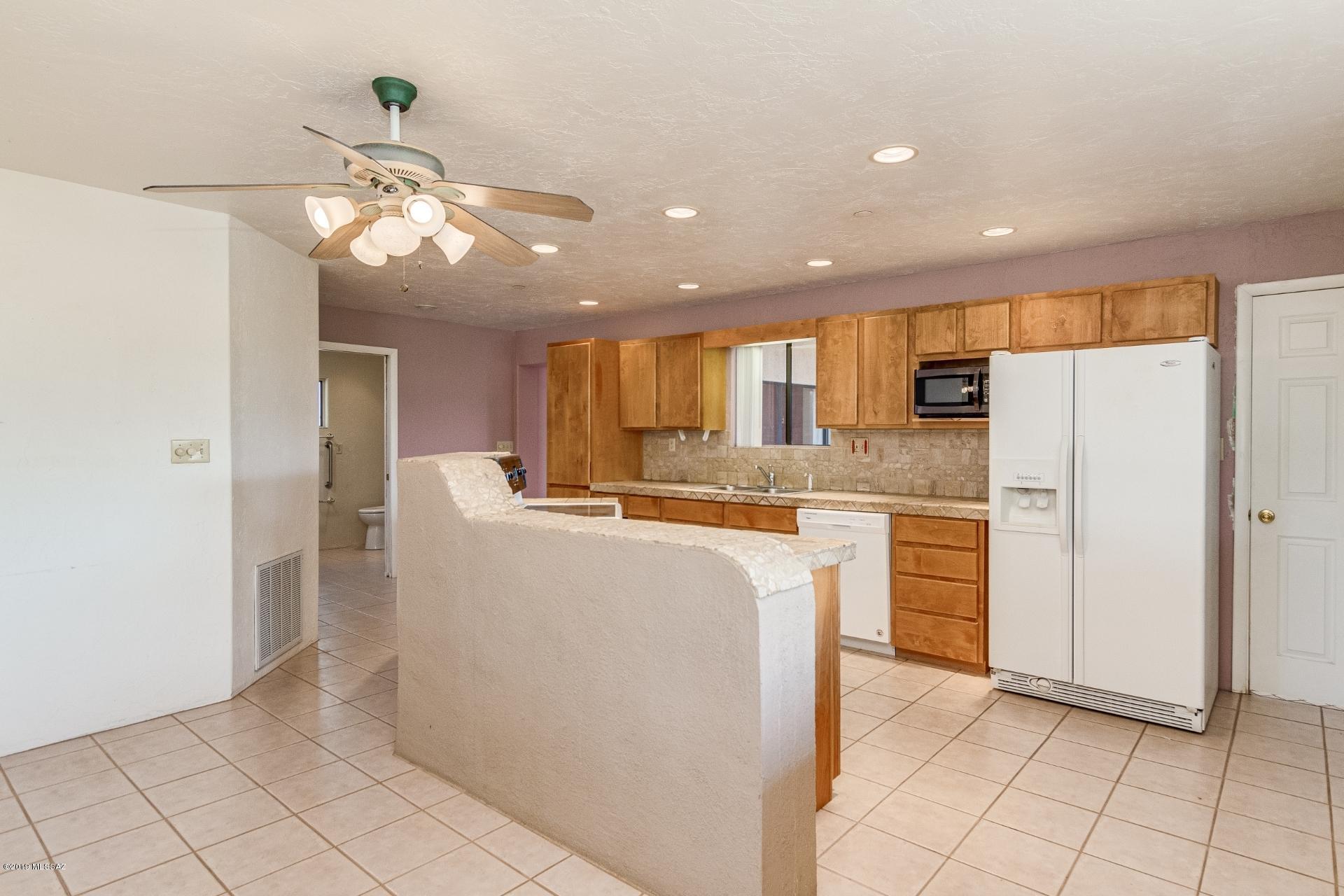 38383 South Bluebell Road Marana, AZ 85658 - Photo 6 of 19