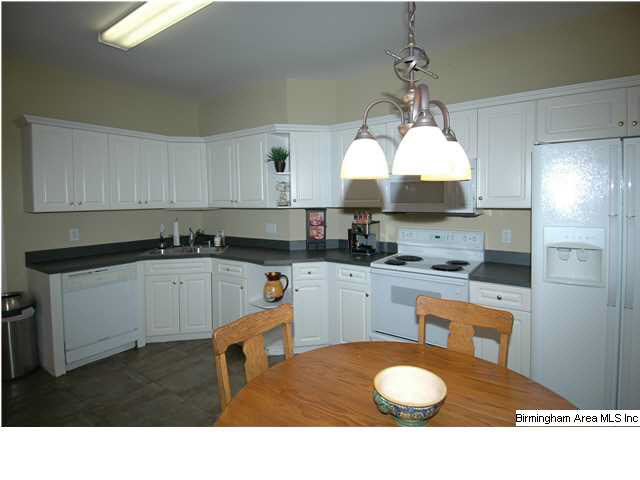 104 Amanda Place Pelham, AL 35124 - Photo 15 of 32
