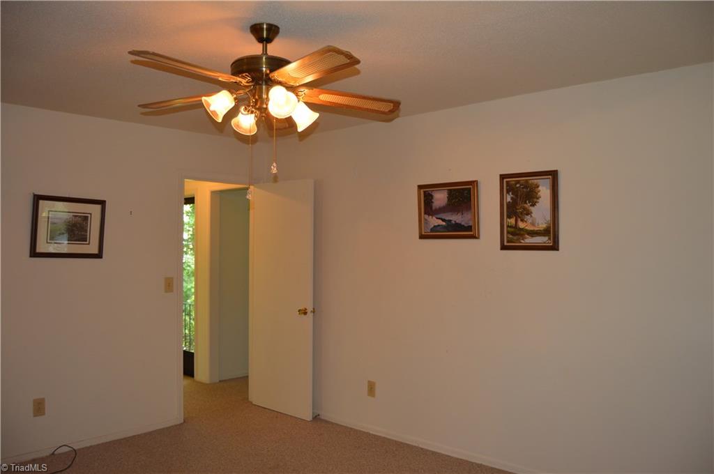 6440 Wynyard Avenue Rural Hall, NC 27045 - Photo 11 of 22 Gallery Image 11