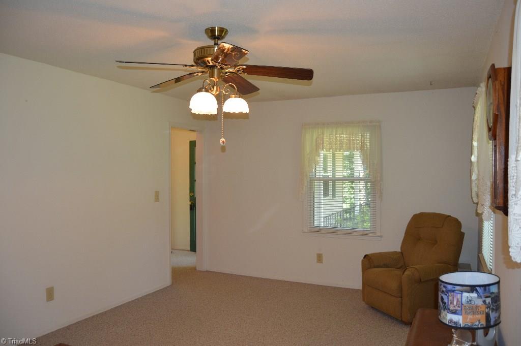 6440 Wynyard Avenue Rural Hall, NC 27045 - Photo 7 of 22 Gallery Image 7