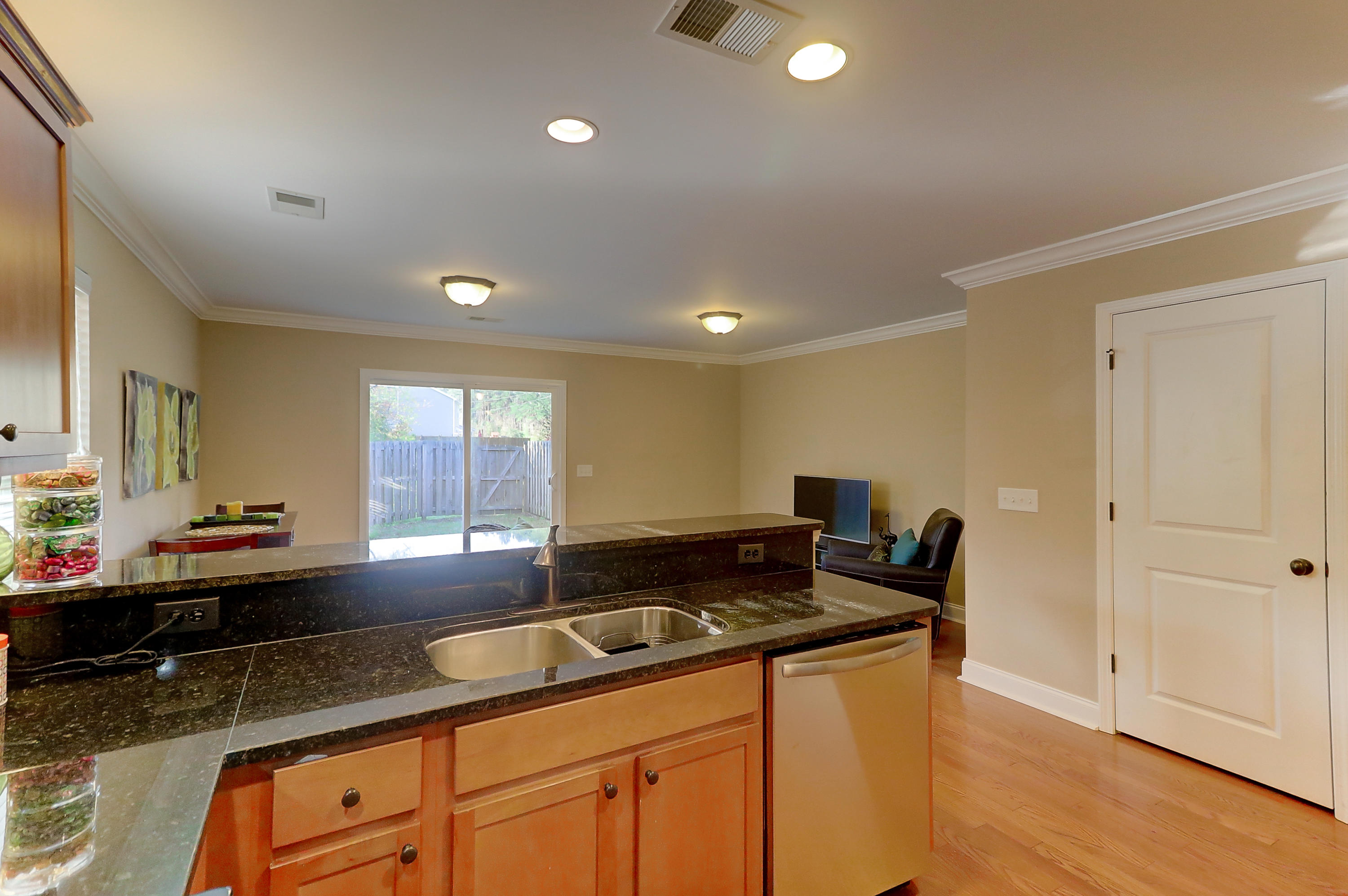 2983 Emma Lane Mount Pleasant, SC 29466 - Photo 23 of 30 2983 Emma Lane (8)