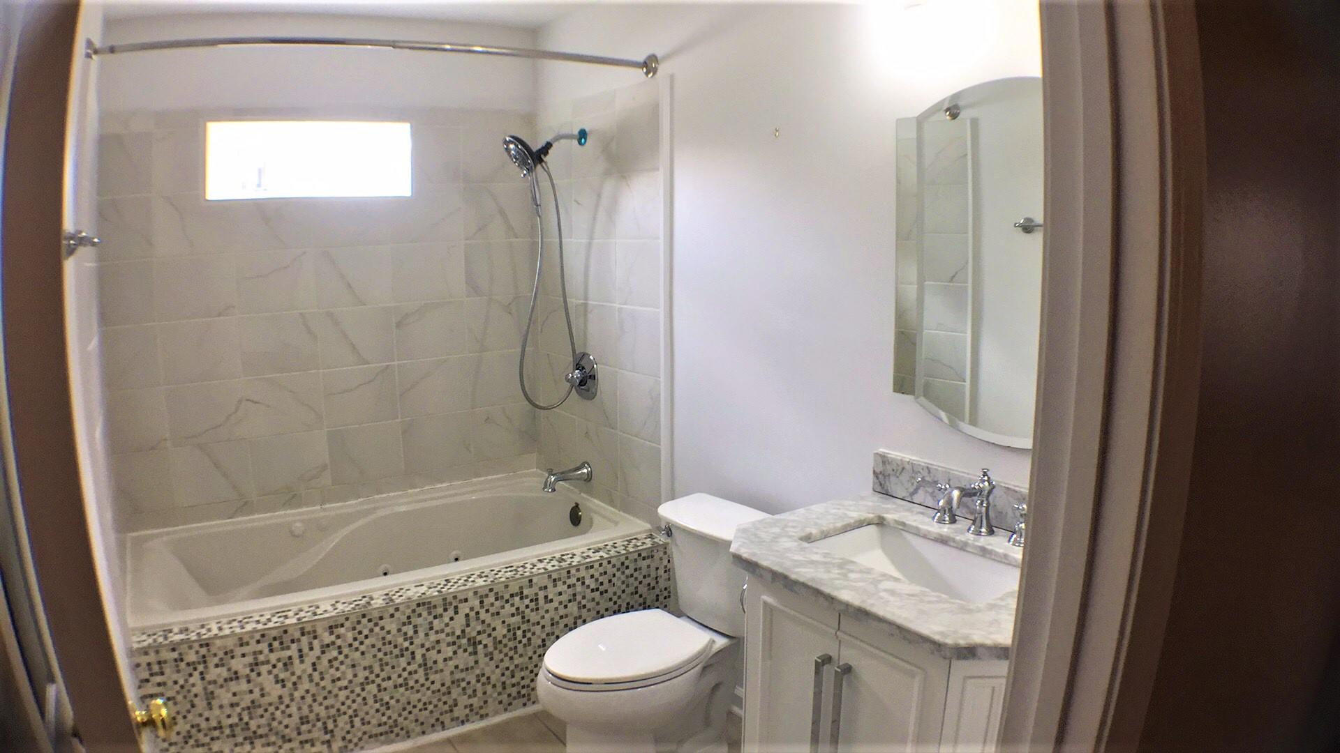 141 McLeod Street Rockingham, NC 28379 - Photo 15 of 25 Full Bathroom 1