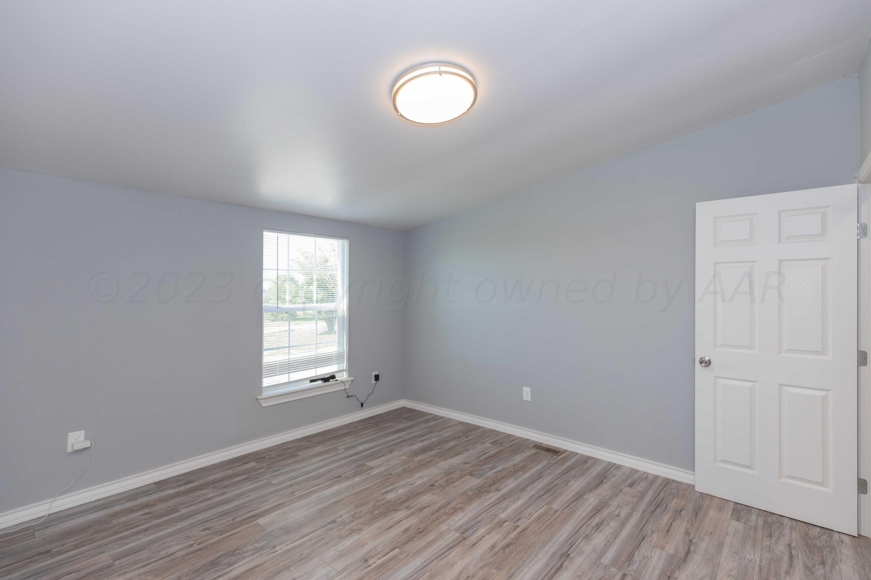 11741 Elk Road Amarillo, TX 79118 - Photo 19 of 30 BEDROOM 2 VIEW 4 (2)