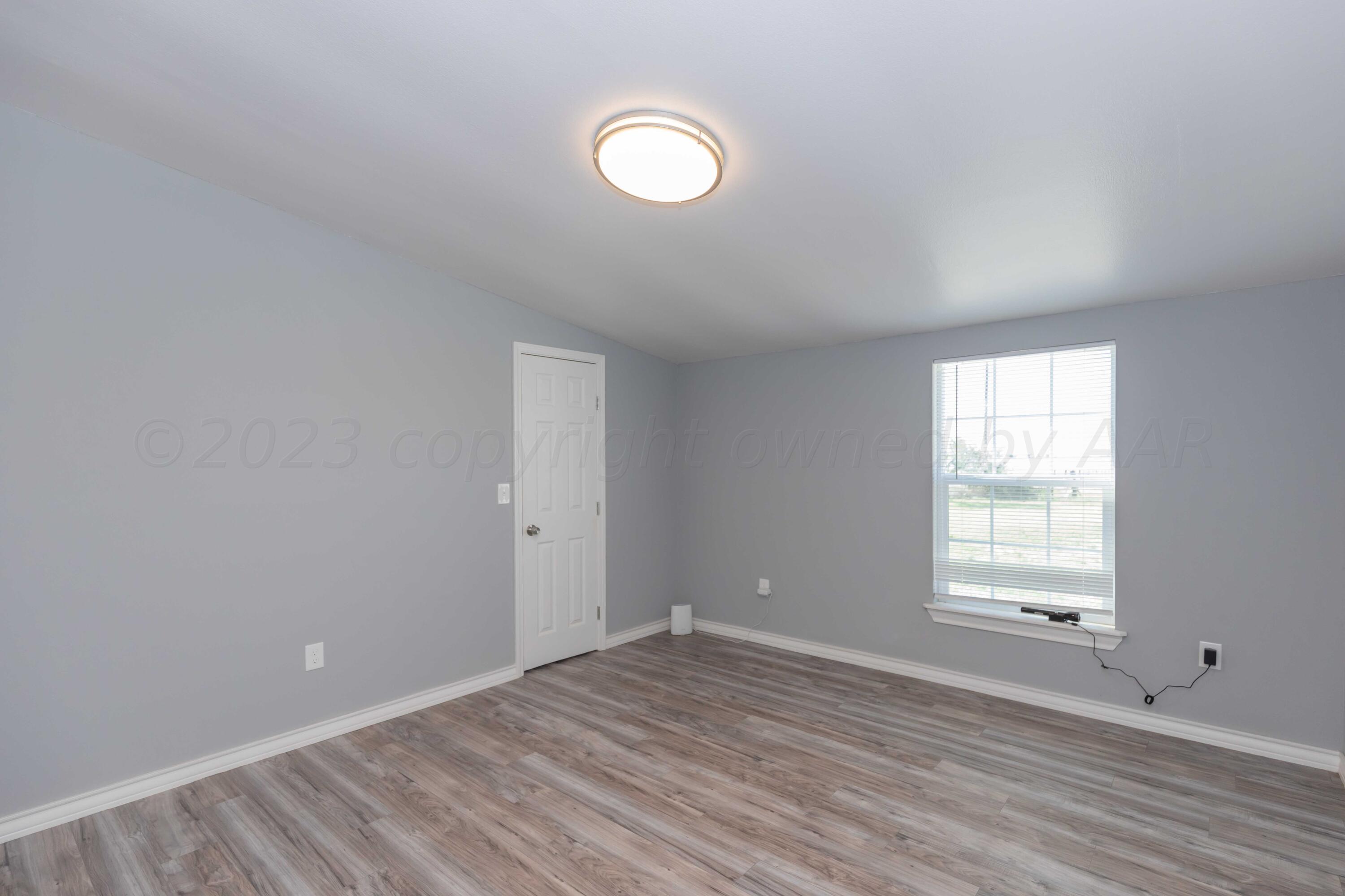 11741 Elk Road Amarillo, TX 79118 - Photo 22 of 30 BEDROOM 2 VIEW 1 (5)