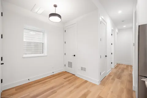 $6,950 | 2113 North Kenmore Avenue, Unit 1, Chicago, IL 60614