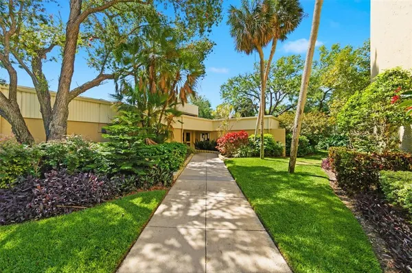 $199,000 | 2616 Cove Cay Drive, Unit 602, Clearwater, FL 33760