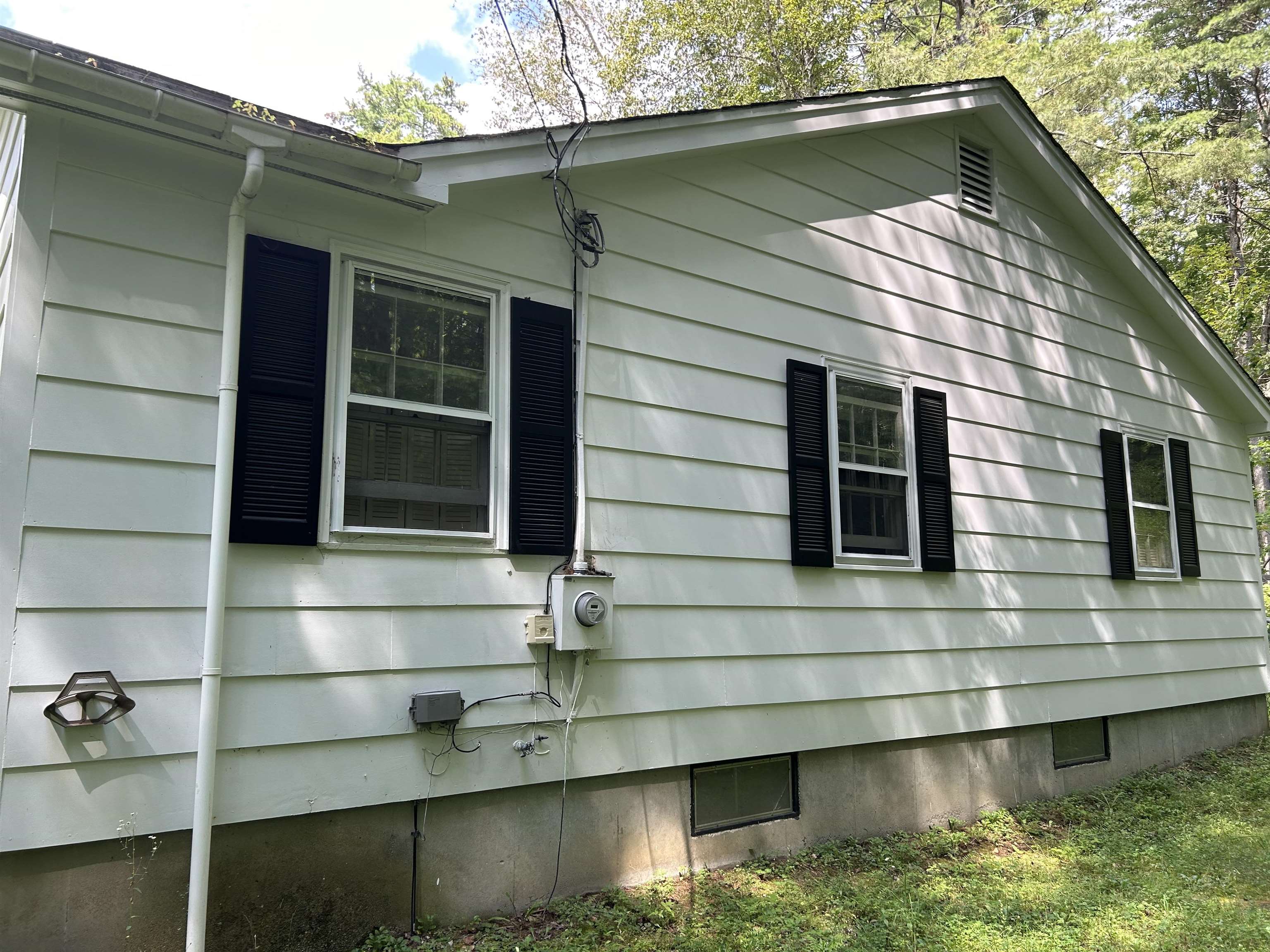 223 MacDowell Road Peterborough, NH 03458 - Photo 2 of 15