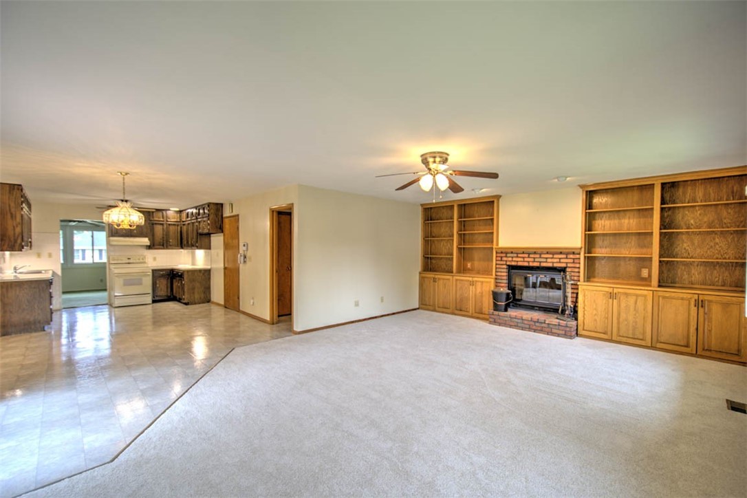 54 Ohio Drive Decatur, IL 62526 - Photo 9 of 29
