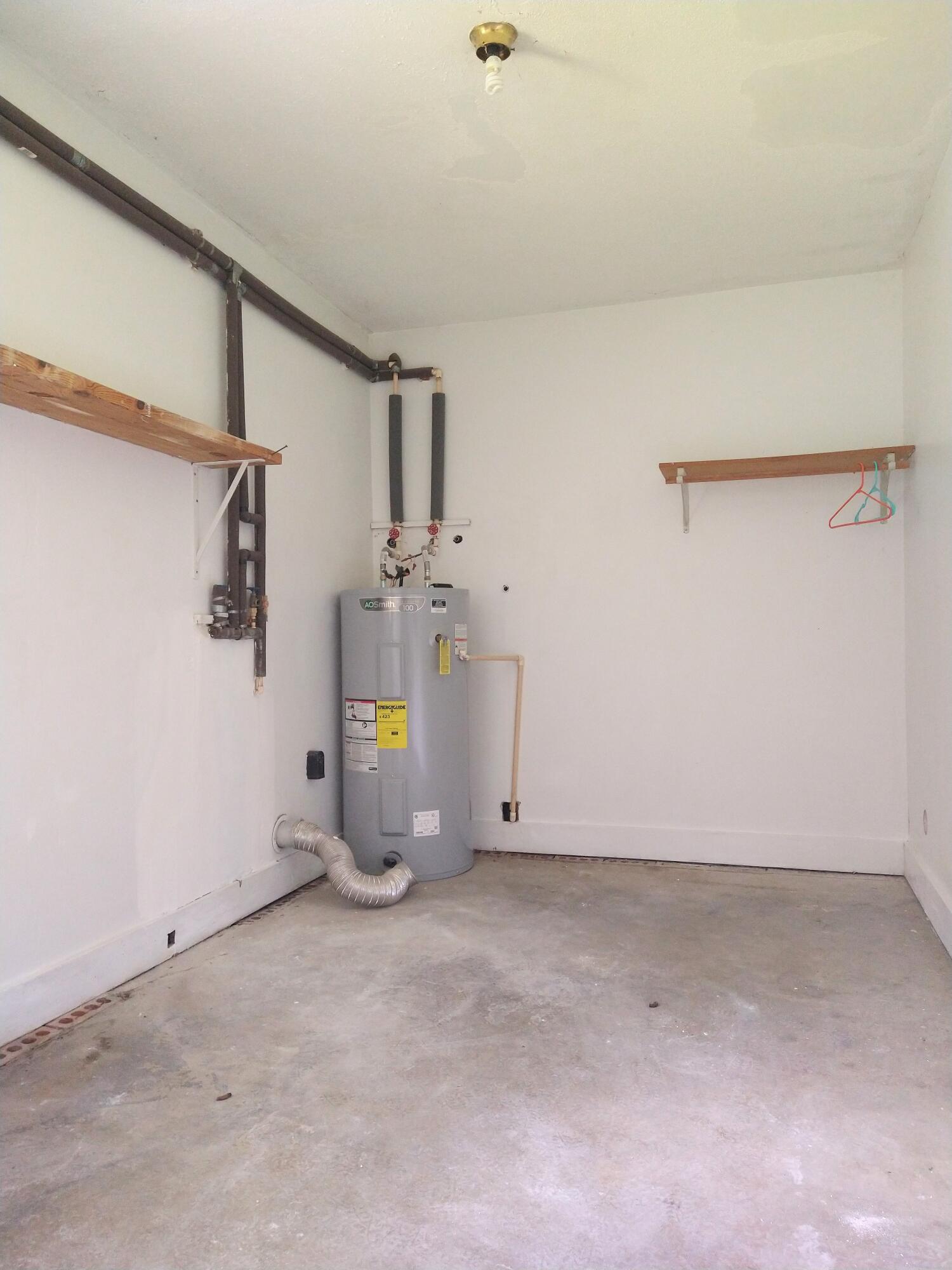 1128 Piney Grove Road Augusta, GA 30906 - Photo 10 of 25 Laundry