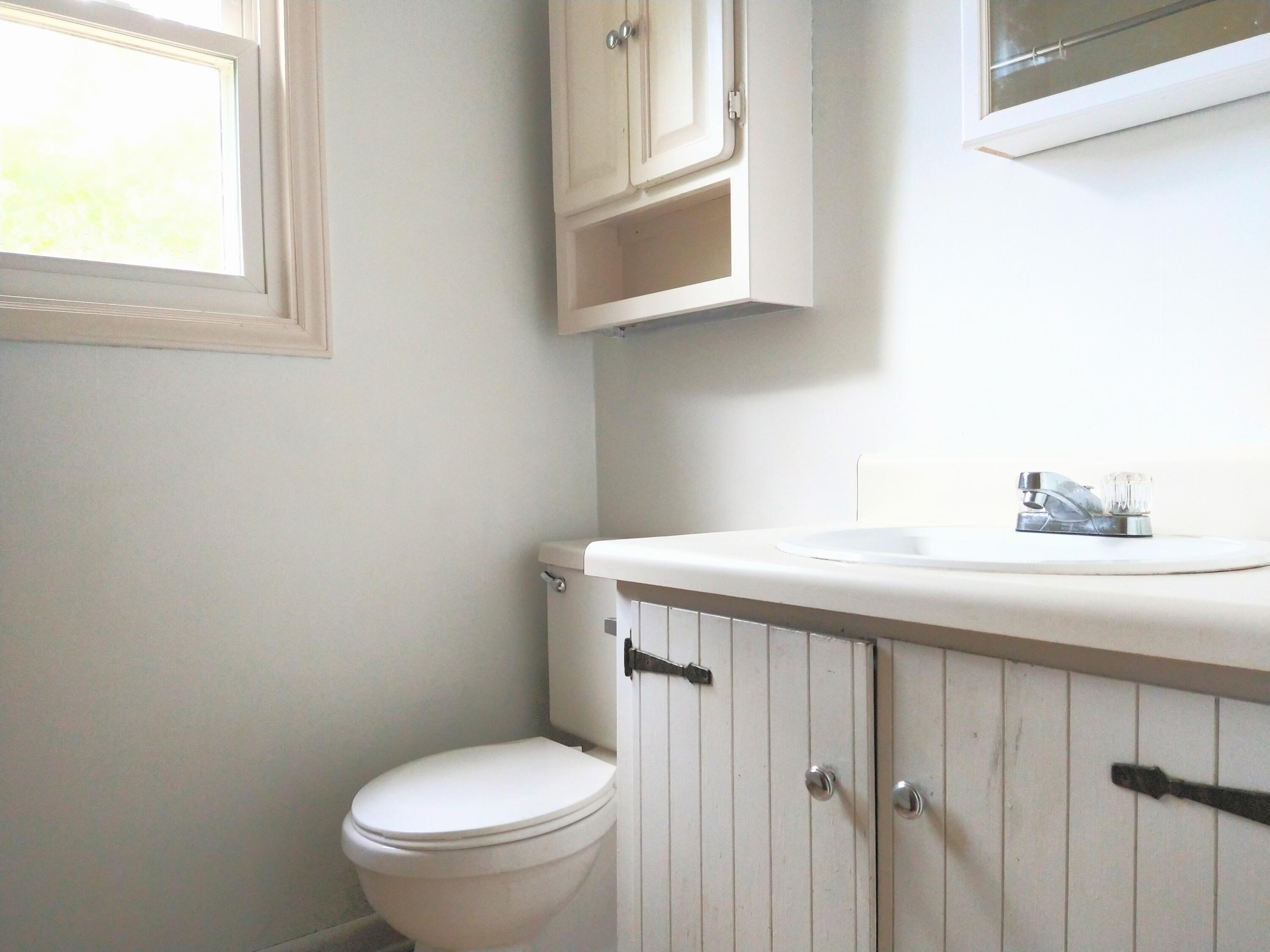1128 Piney Grove Road Augusta, GA 30906 - Photo 18 of 25 Second Bathroom