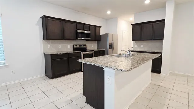 $2,495 | 1212 Bronze Lane, Princeton, TX 75407