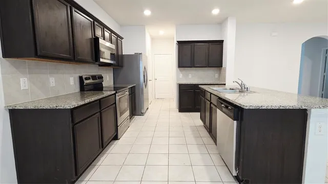 $2,495 | 1212 Bronze Lane, Princeton, TX 75407