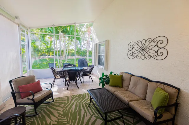 $349,900 | 439 Northwest Lismore Lane, Port St. Lucie, FL 34986