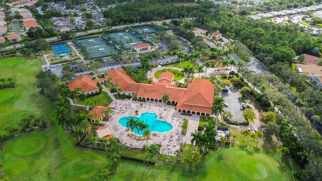 $349,900 | 439 Northwest Lismore Lane, Port St. Lucie, FL 34986