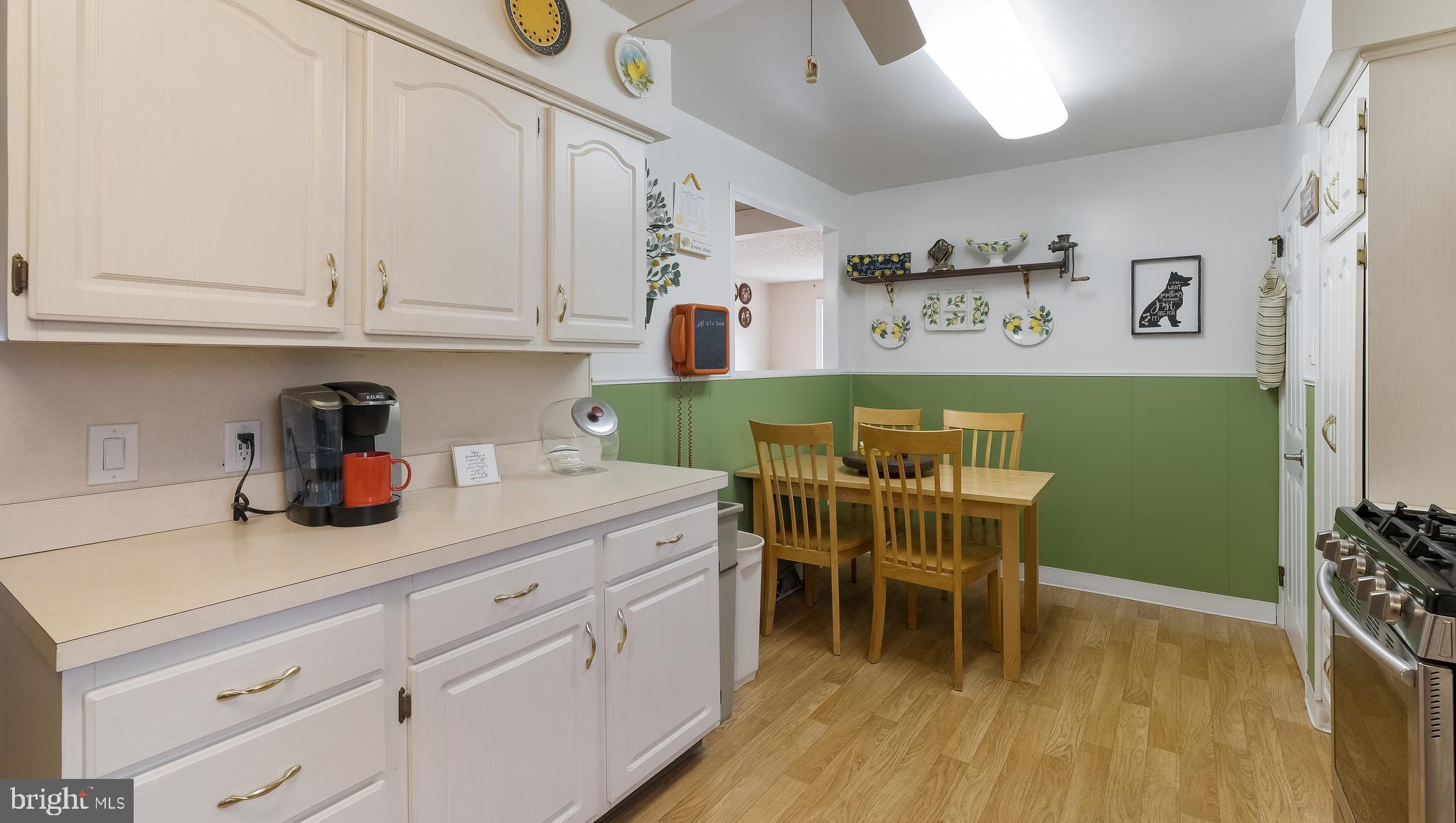 1228 Roberts Road Warminster, PA 18974 - Photo 11 of 36 Gallery Image 11