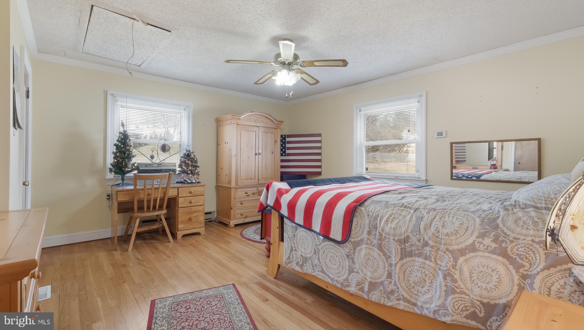 1228 Roberts Road Warminster, PA 18974 - Photo 20 of 36 Gallery Image 20
