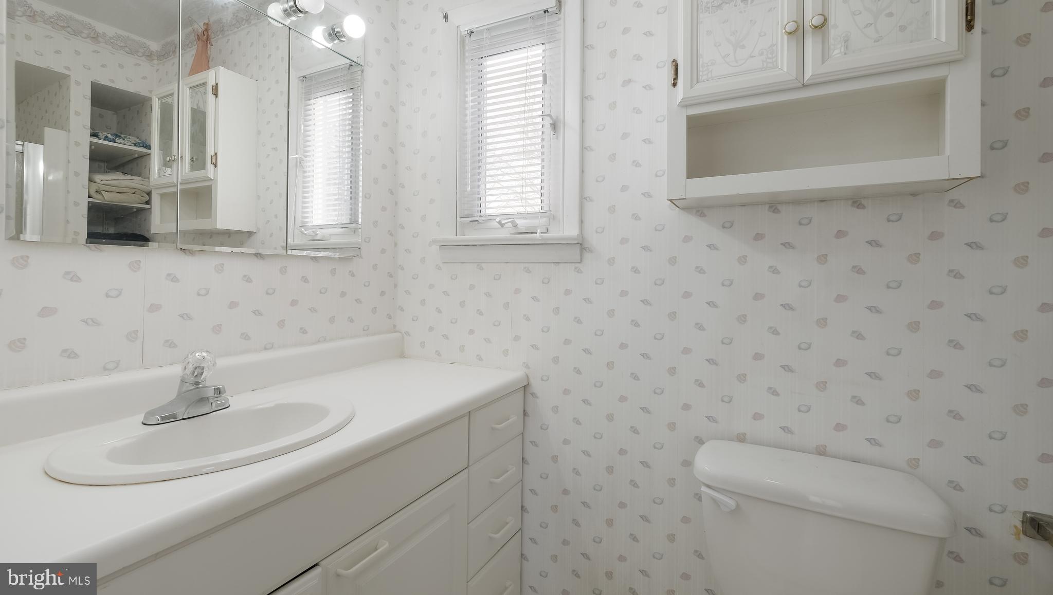 1228 Roberts Road Warminster, PA 18974 - Photo 21 of 36 Gallery Image 21