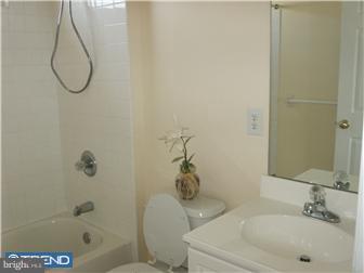 22 Rock Run Road East Windsor, NJ 08520 - Photo 6 of 9 Bathroom