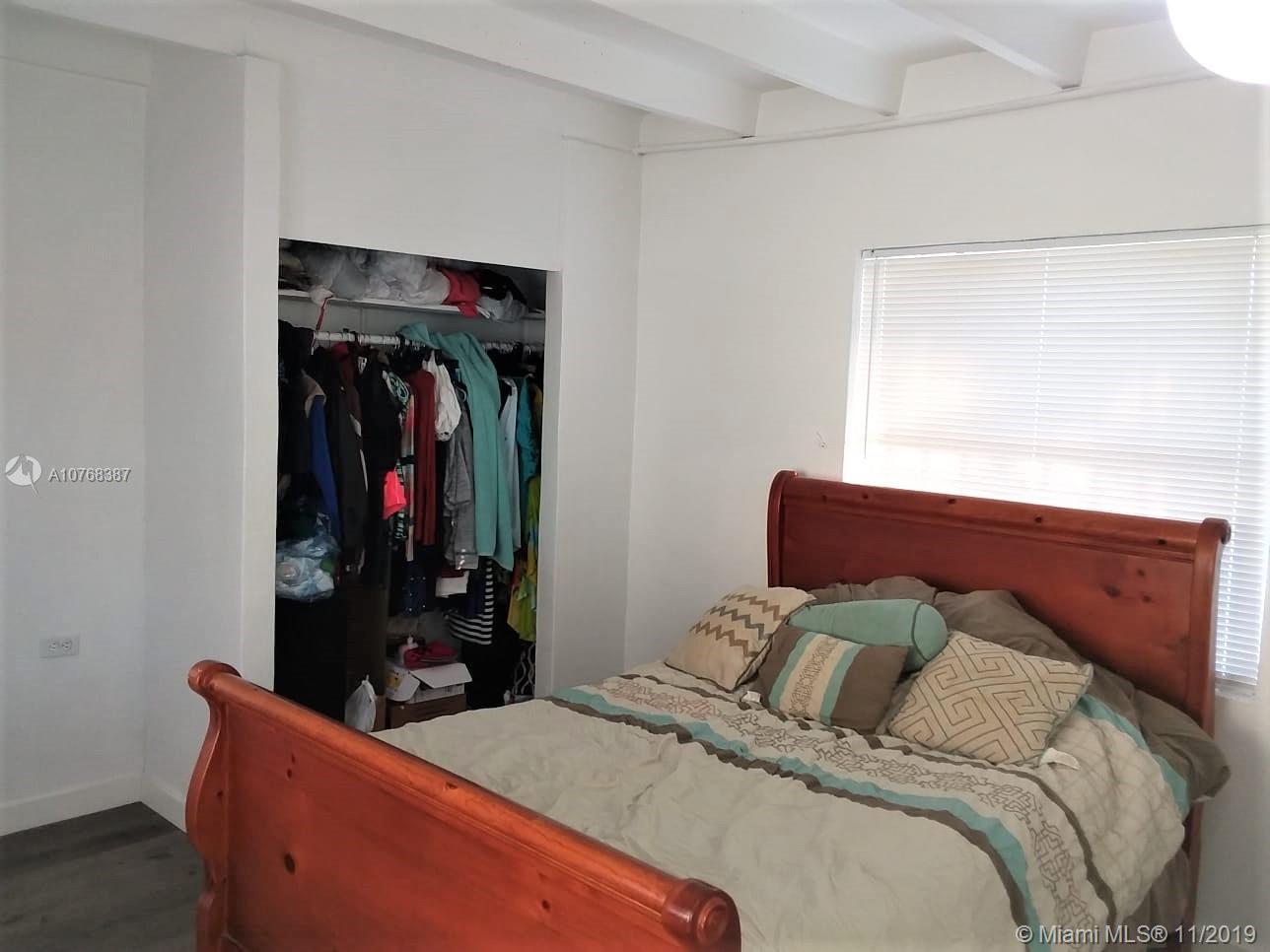 536 Southwest 3rd Terrace Homestead, FL 33030 - Photo 5 of 14 Gallery Image 5