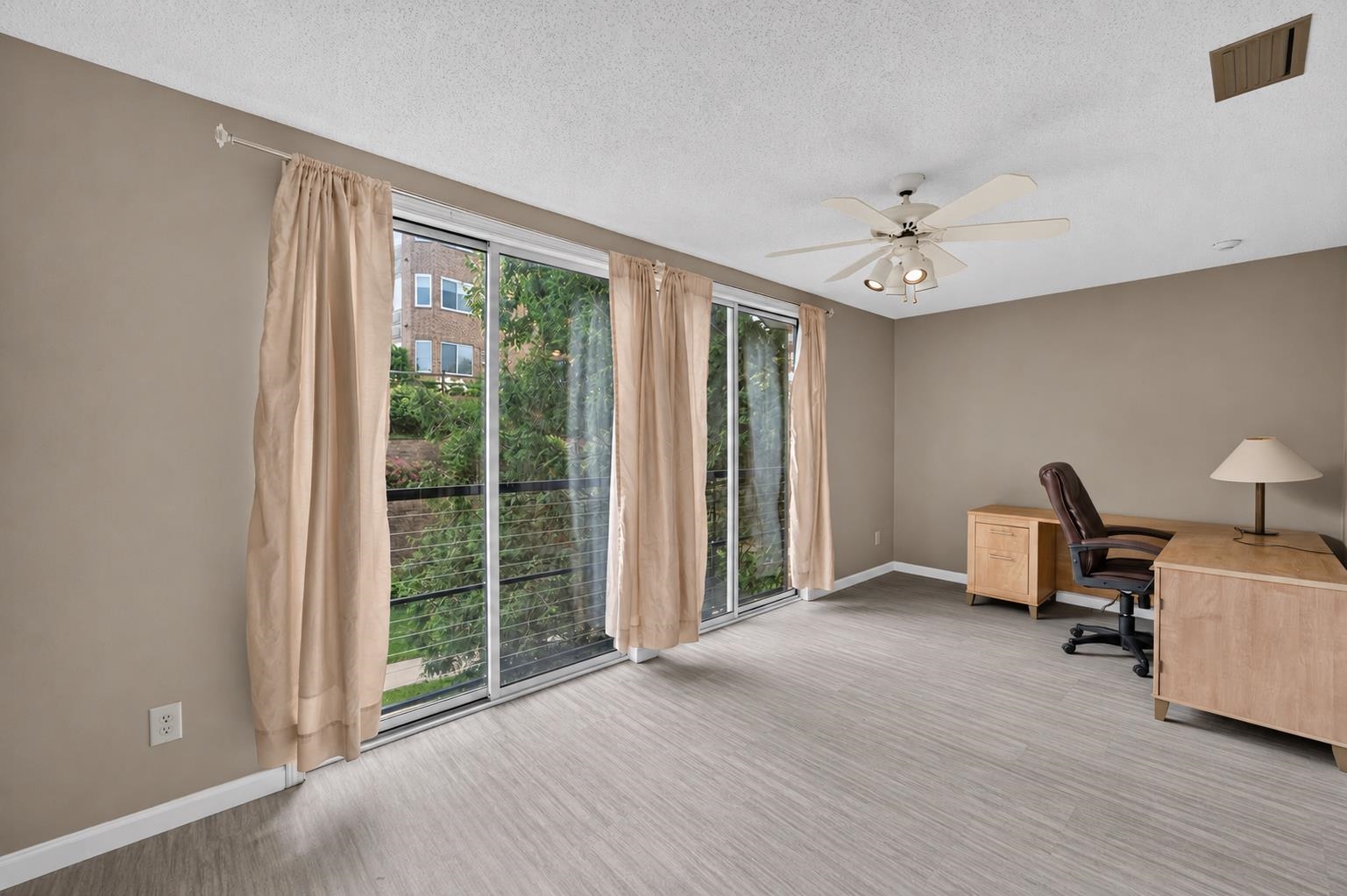 1520 Wheeler Road, Unit E Madison, WI 53704 - Photo 15 of 41