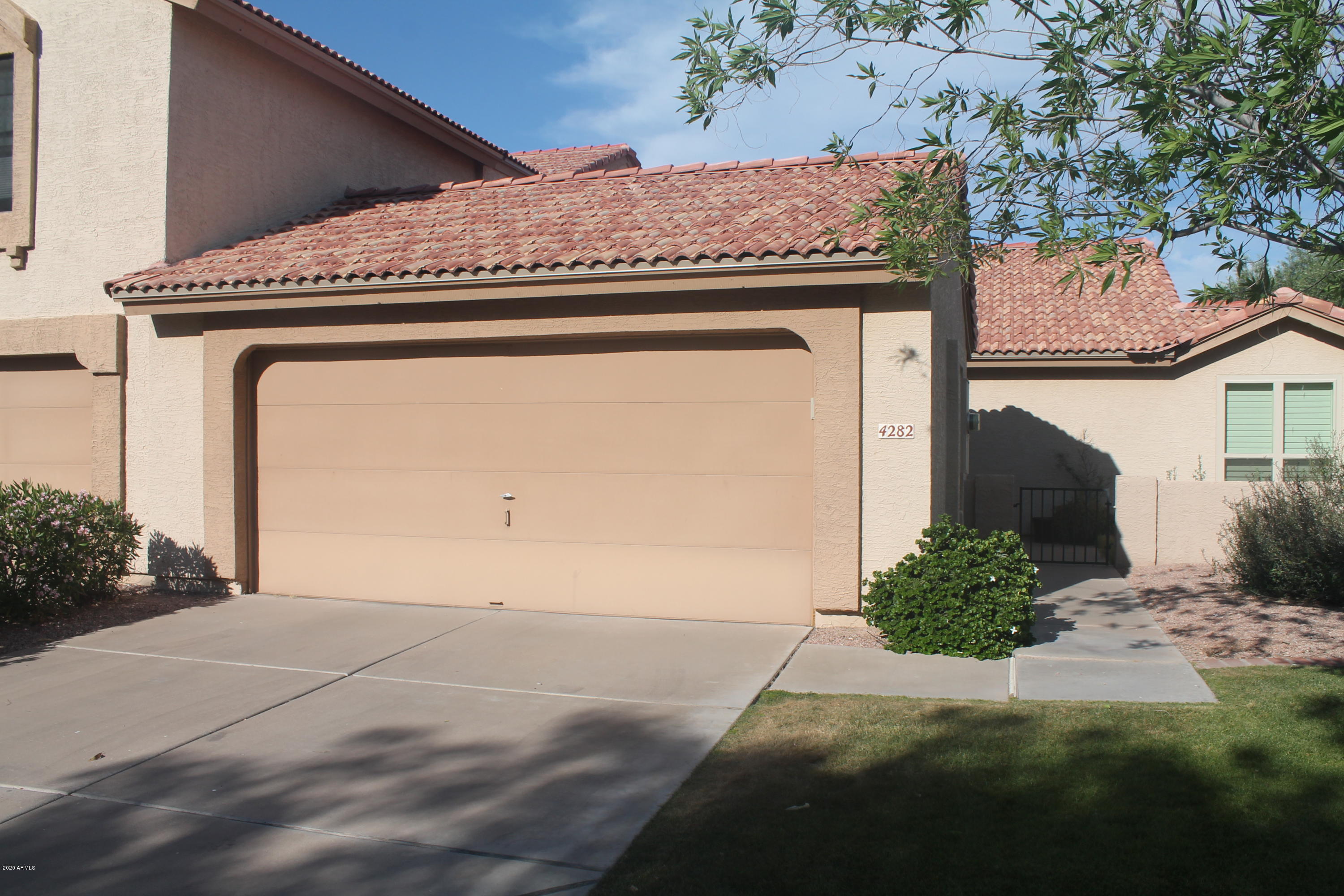 4282 East Agave Road Phoenix, AZ 85044 - Photo 1 of 22 IMG_0416