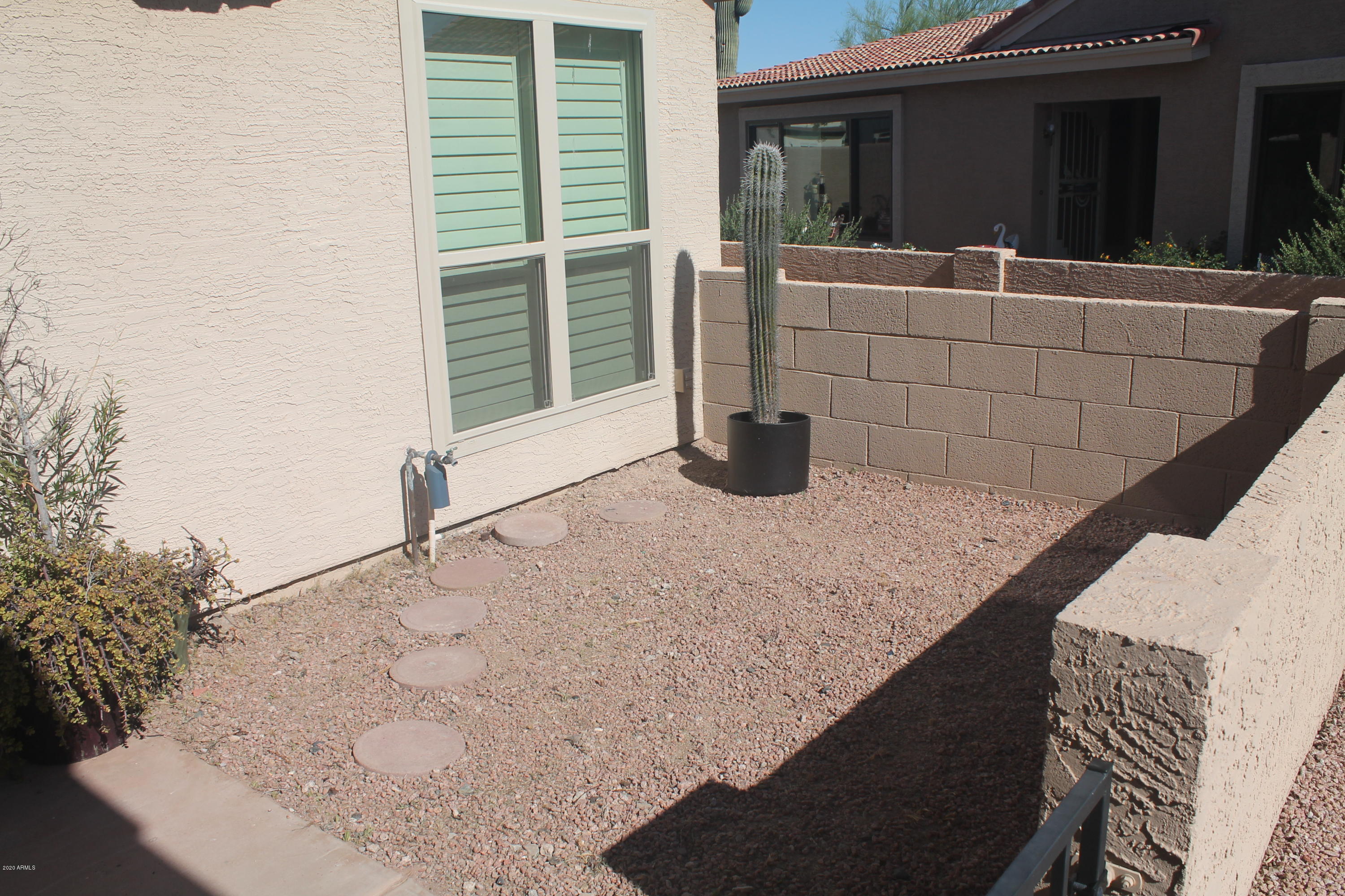 4282 East Agave Road Phoenix, AZ 85044 - Photo 3 of 22 IMG_0303