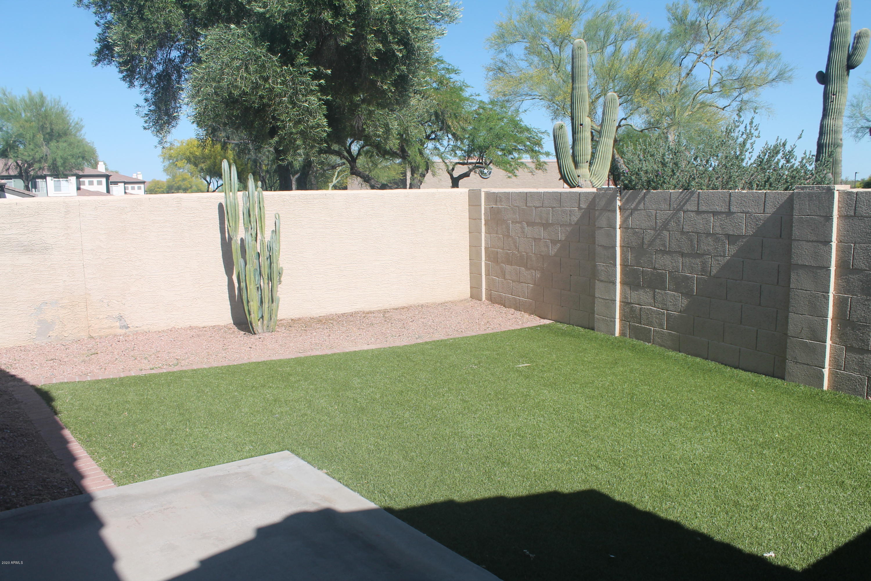 4282 East Agave Road Phoenix, AZ 85044 - Photo 4 of 22 IMG_0284