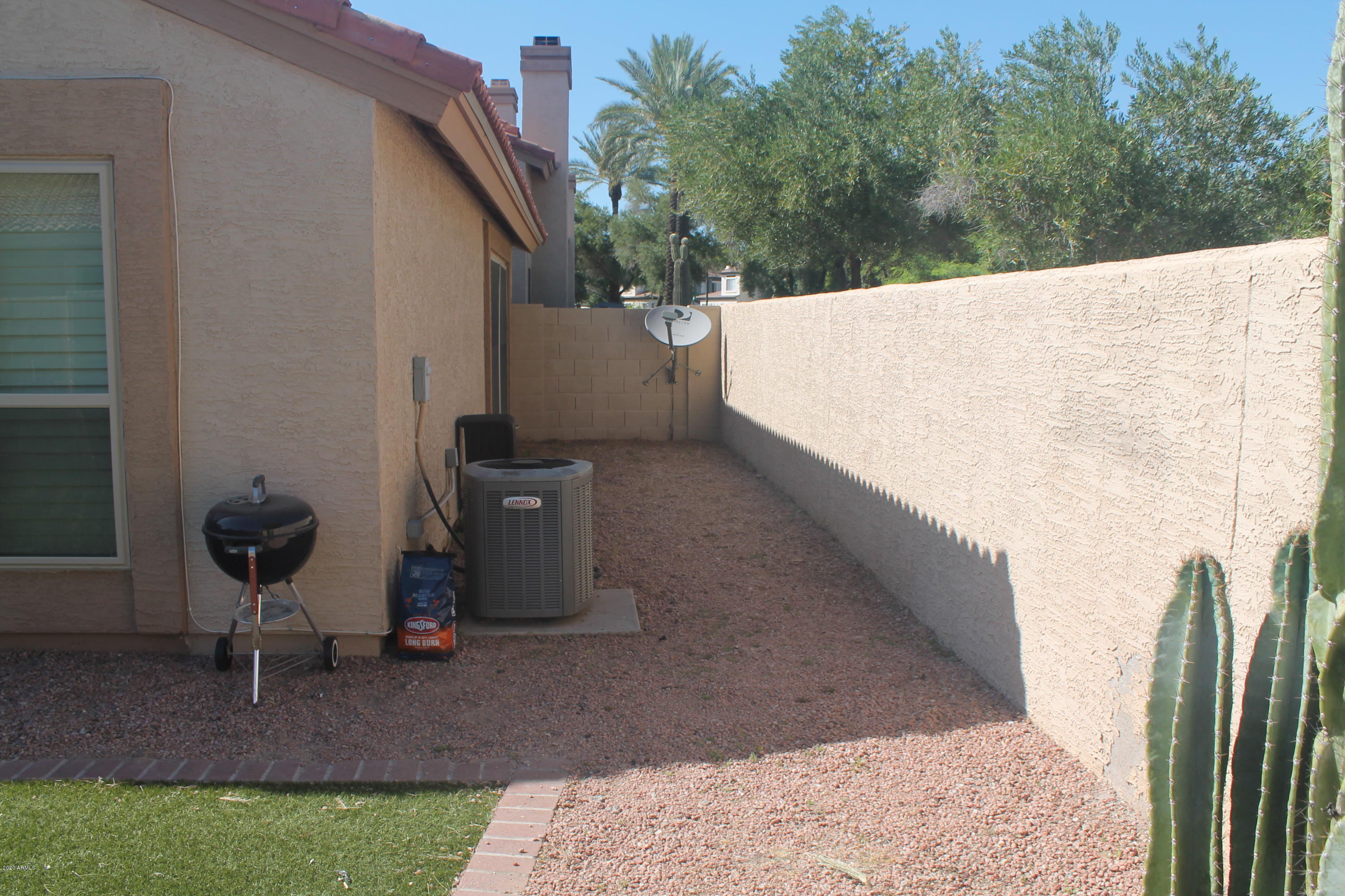 4282 East Agave Road Phoenix, AZ 85044 - Photo 7 of 22 IMG_0287