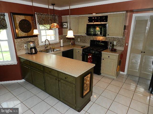 3450 Harrowgate Road York, PA 17402 - Photo 9 of 36 Gallery Image 9