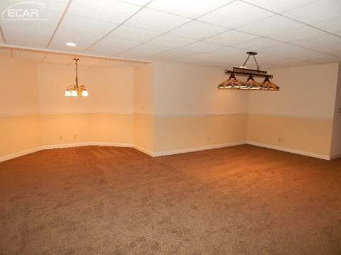 7560 East River Road Flushing, MI 48433 - Photo 61 of 79 20444568-60.JPG
