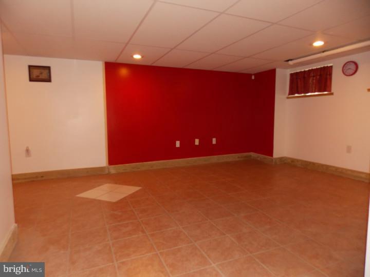7012 Llanfair Road Upper Darby, PA 19082 - Photo 13 of 25