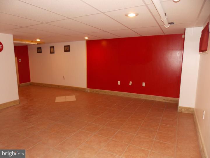 7012 Llanfair Road Upper Darby, PA 19082 - Photo 14 of 25