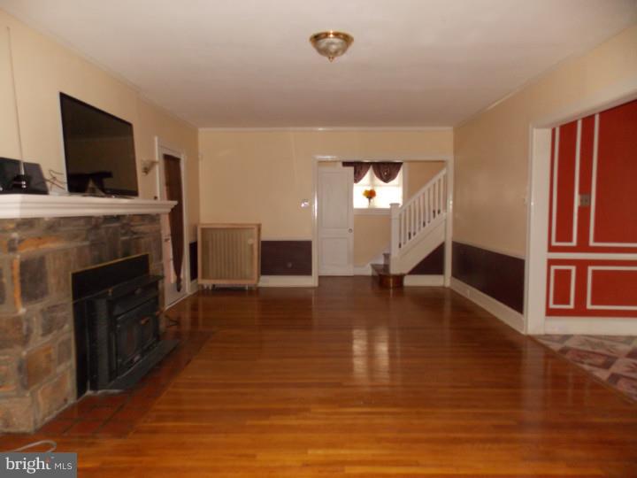 7012 Llanfair Road Upper Darby, PA 19082 - Photo 5 of 25
