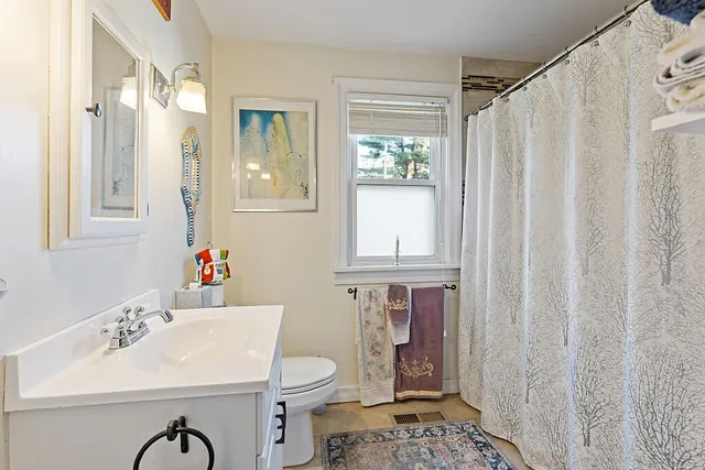 $699,000 | 135 Crockett Road, Dexter, ME 04930