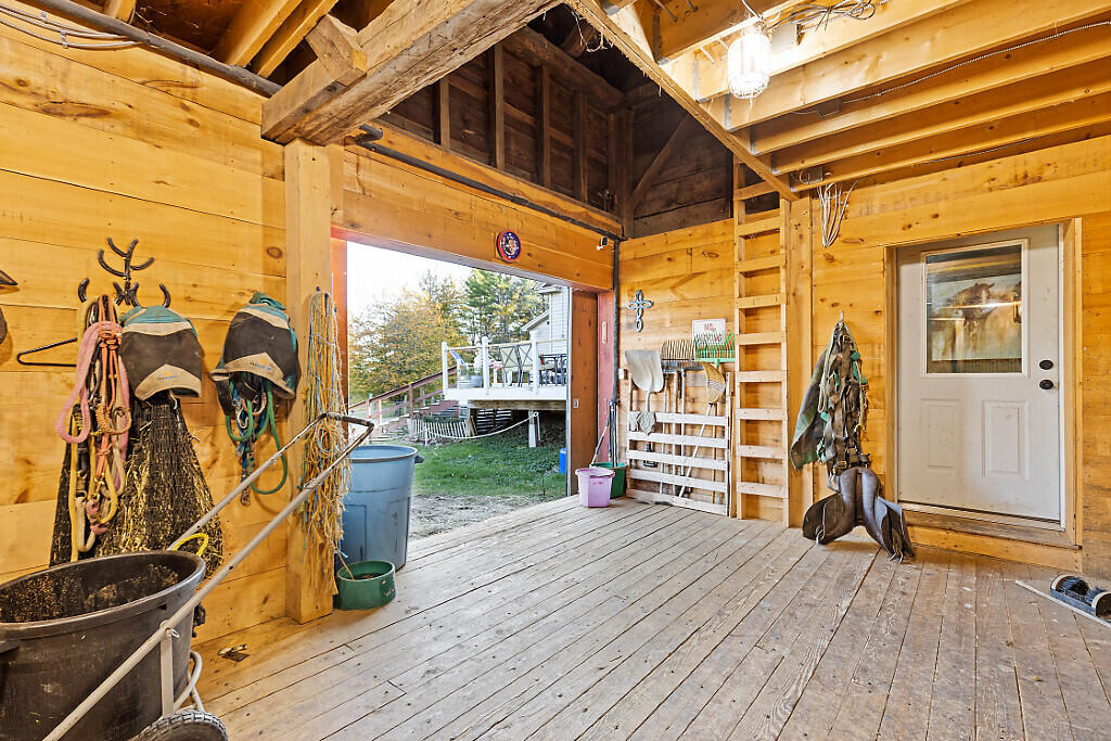 135 Crockett Road Dexter, ME 04930 - Photo 55 of 113 54_BP5A0300_DxO_mls