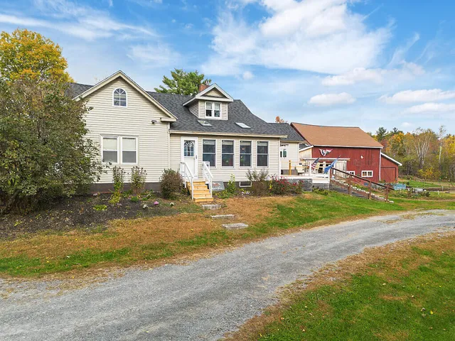 $699,000 | 135 Crockett Road, Dexter, ME 04930