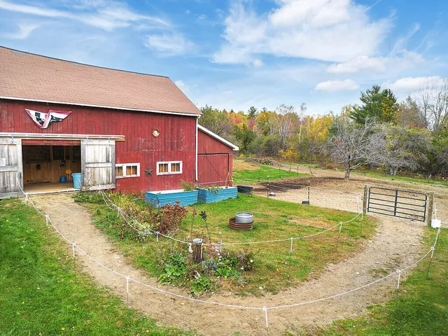 $699,000 | 135 Crockett Road, Dexter, ME 04930