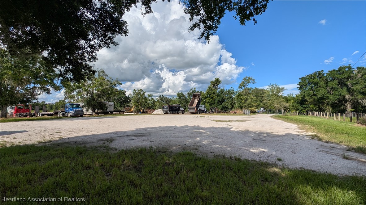 120 Hall Road Lake Placid, FL 33852 - Photo 6 of 23 Gallery Image 6