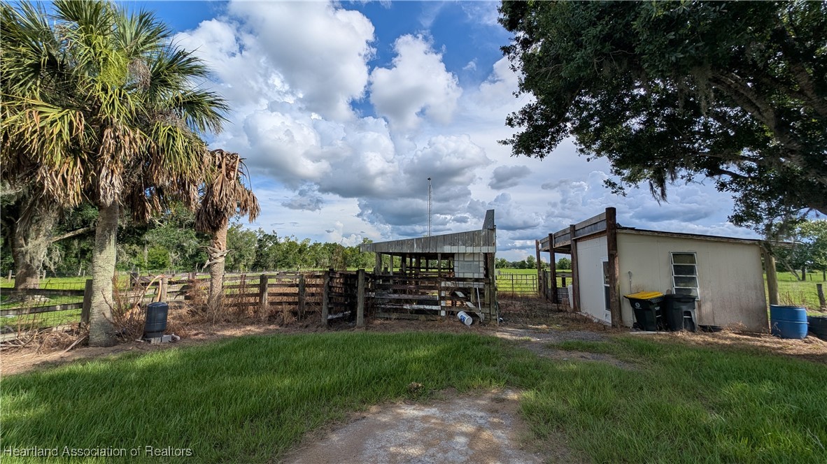 120 Hall Road Lake Placid, FL 33852 - Photo 8 of 23 Gallery Image 8