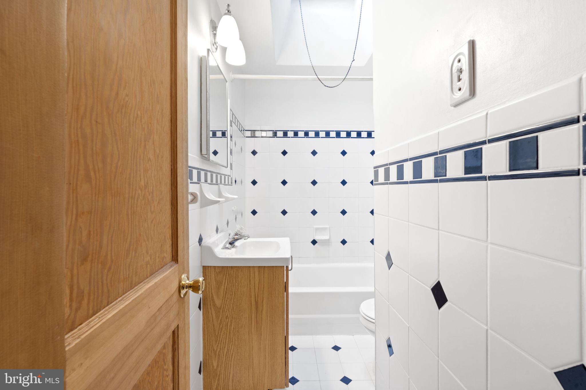 837 Grant Road Folcroft, PA 19032 - Photo 16 of 21