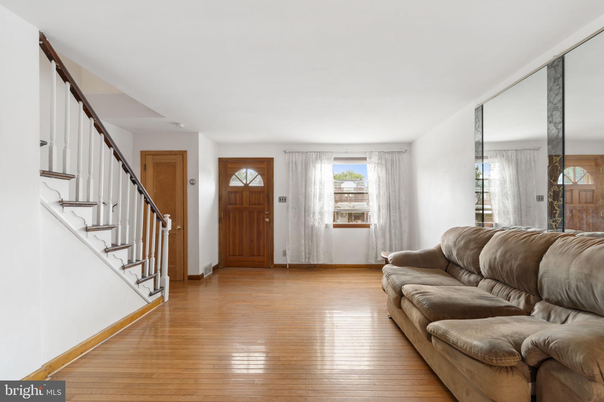 837 Grant Road Folcroft, PA 19032 - Photo 5 of 21