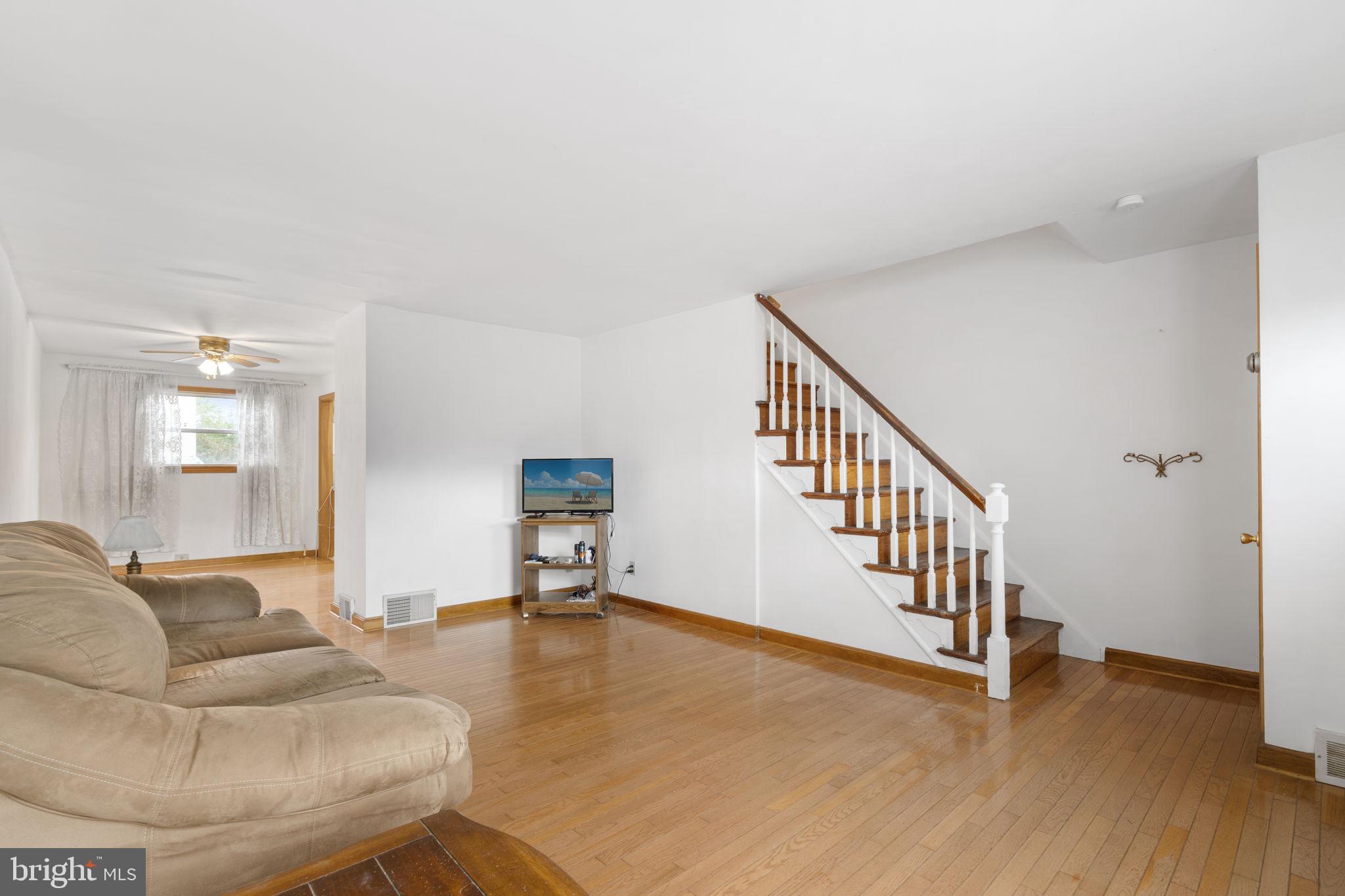 837 Grant Road Folcroft, PA 19032 - Photo 6 of 21